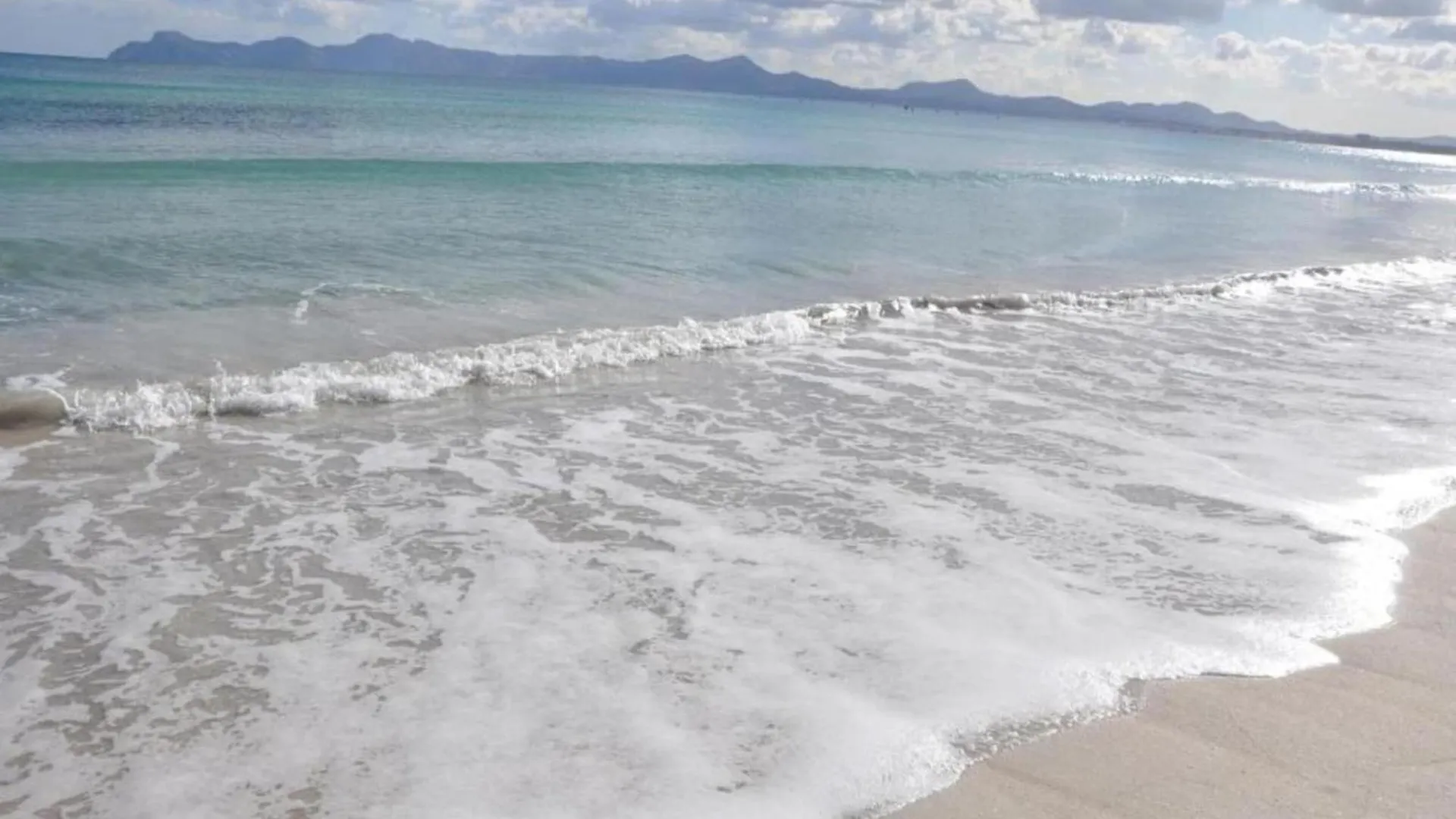 Charming Sea View Apartment In Alcudia